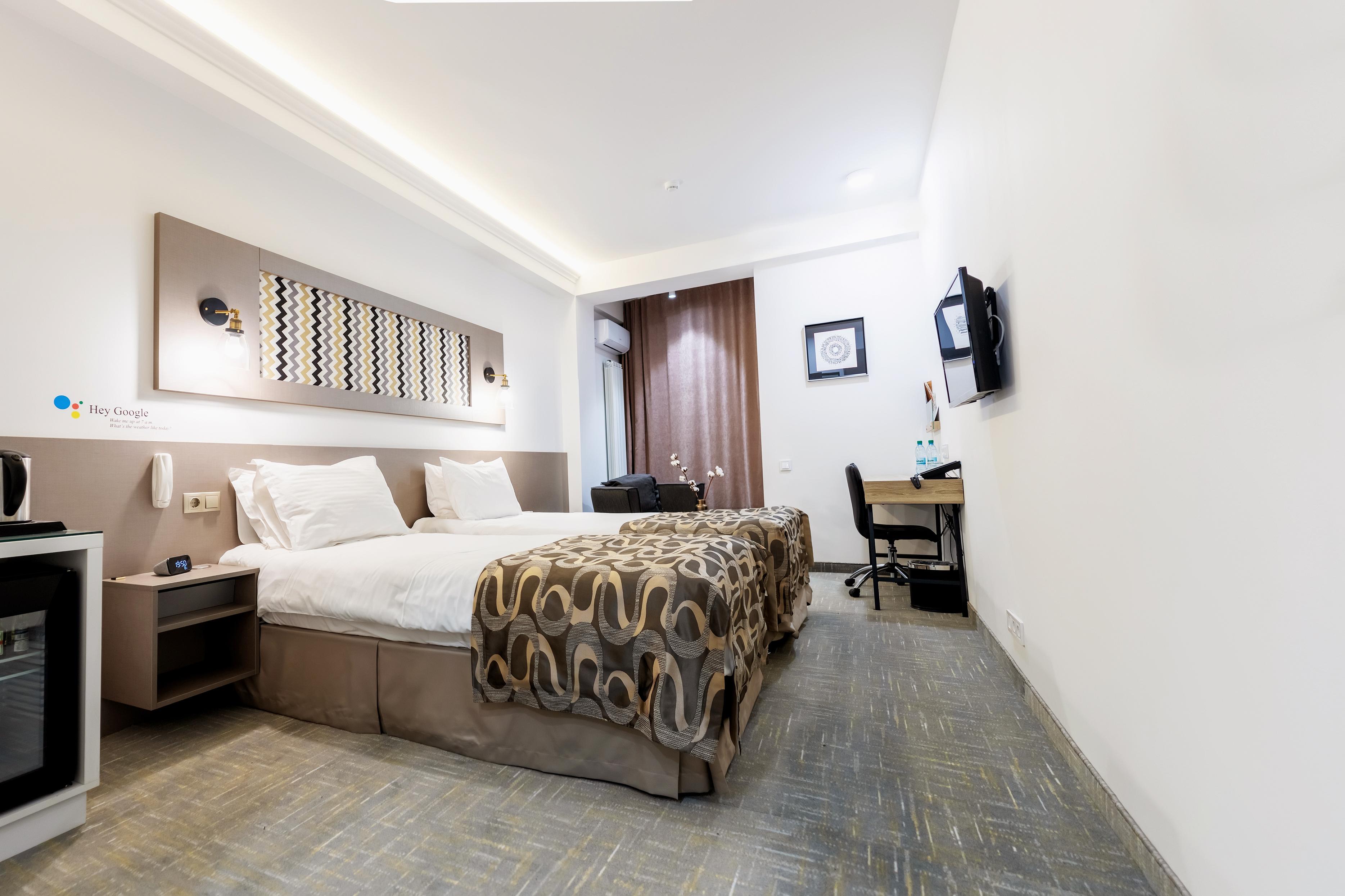 Thomas Albert Hotel Кишинёв Экстерьер фото