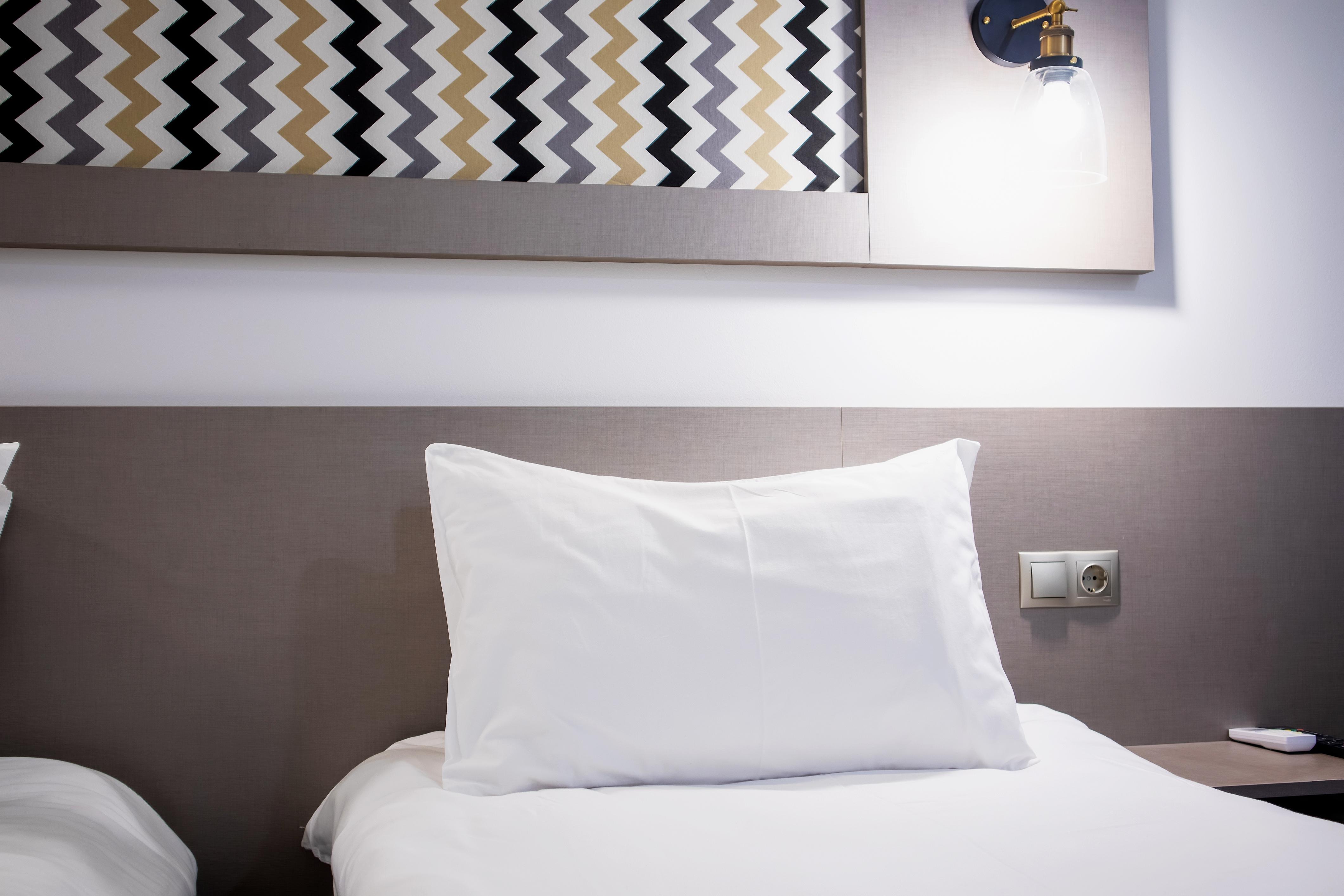 Thomas Albert Hotel Кишинёв Экстерьер фото
