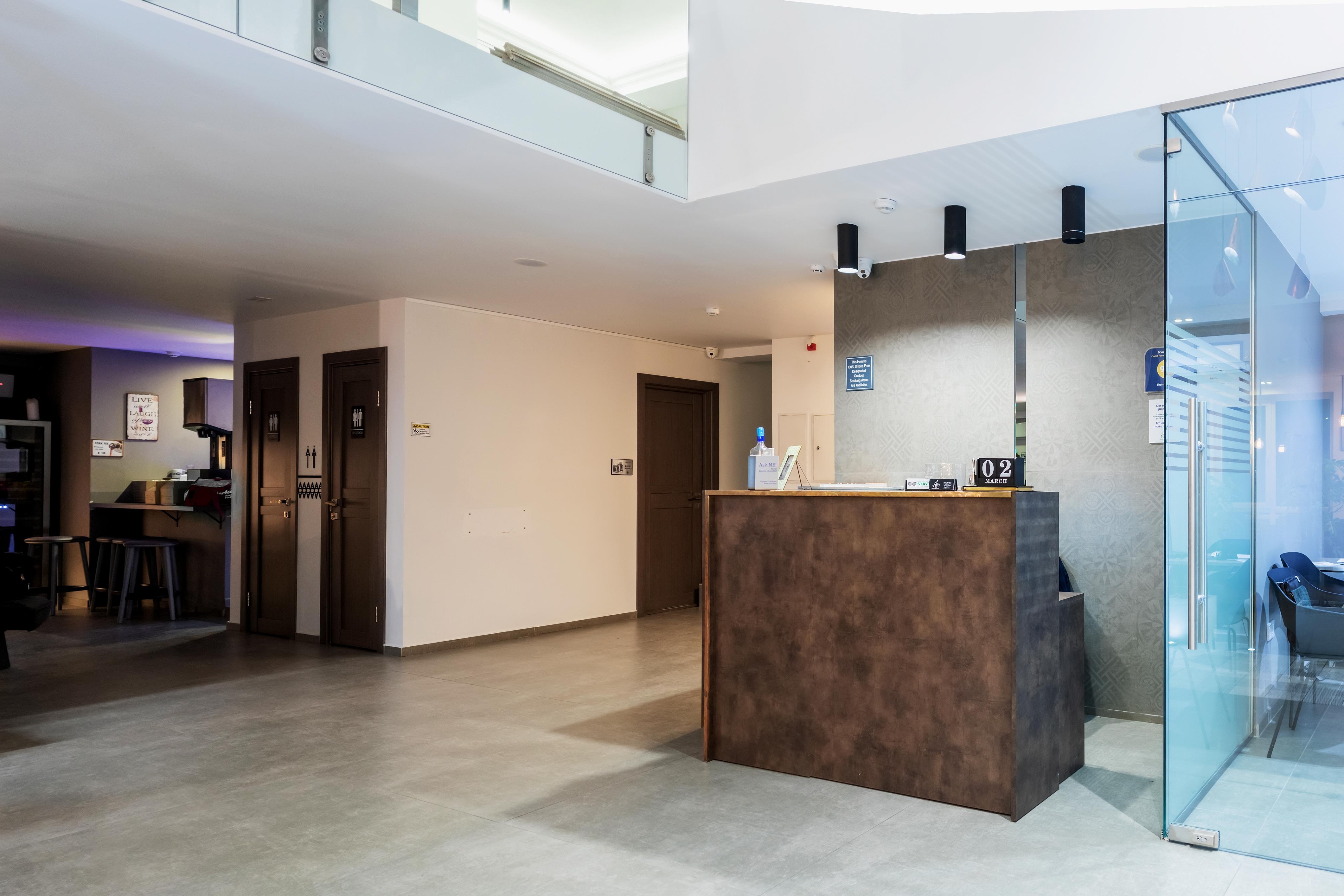 Thomas Albert Hotel Кишинёв Экстерьер фото