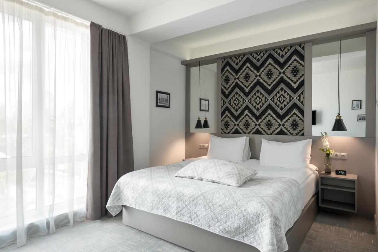 Thomas Albert Hotel Кишинёв Экстерьер фото
